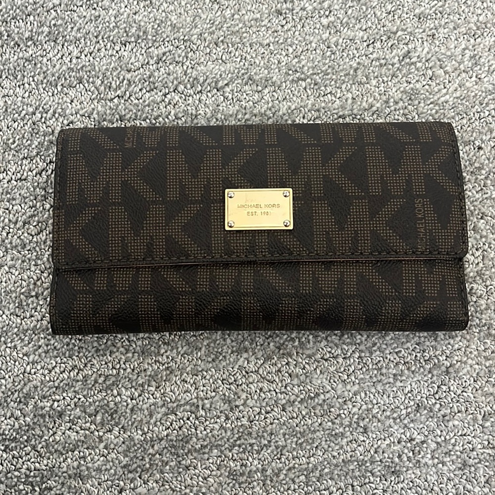 Michael Kors Jet Set Wallet